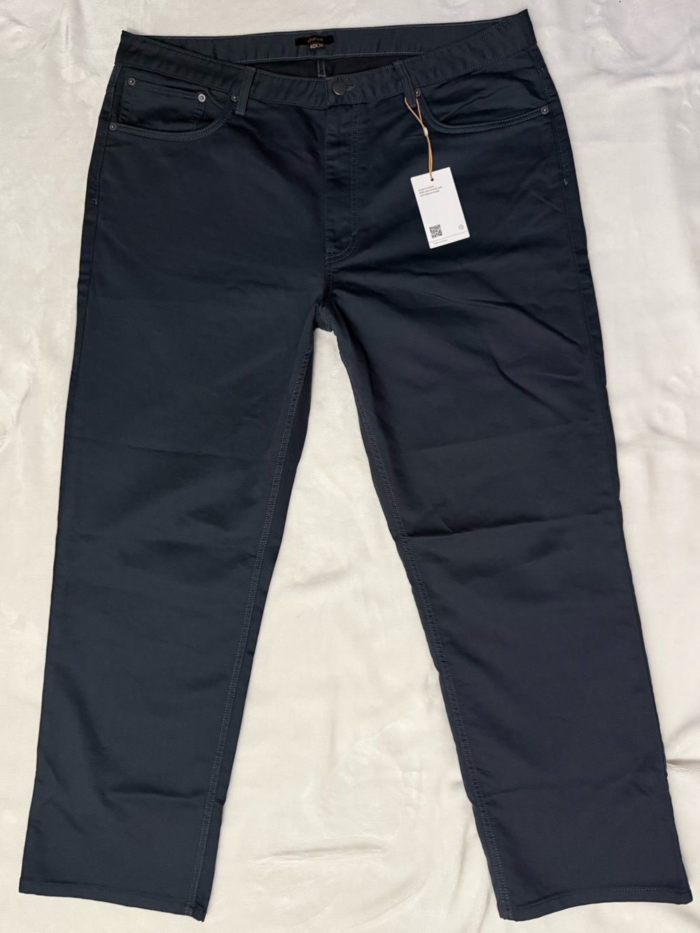 Quince 5-Pocket Straight Fit Pants - Navy. 40 x 30.
